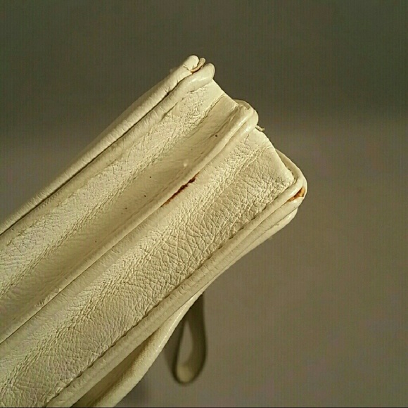 🛍 Liz Claiborne wristlet - Picture 6 of 6